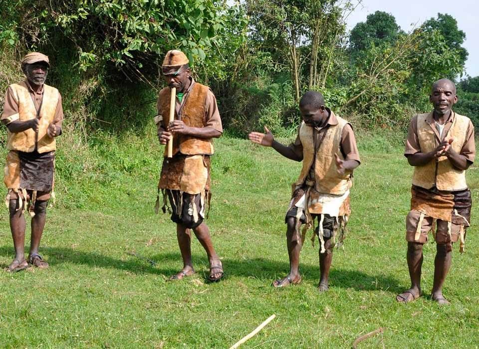 Family Safari Holiday in Uganda- Cultural Encounters in Bwindi