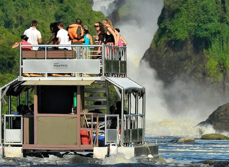 Boat cruise in Murchison Falls National Park