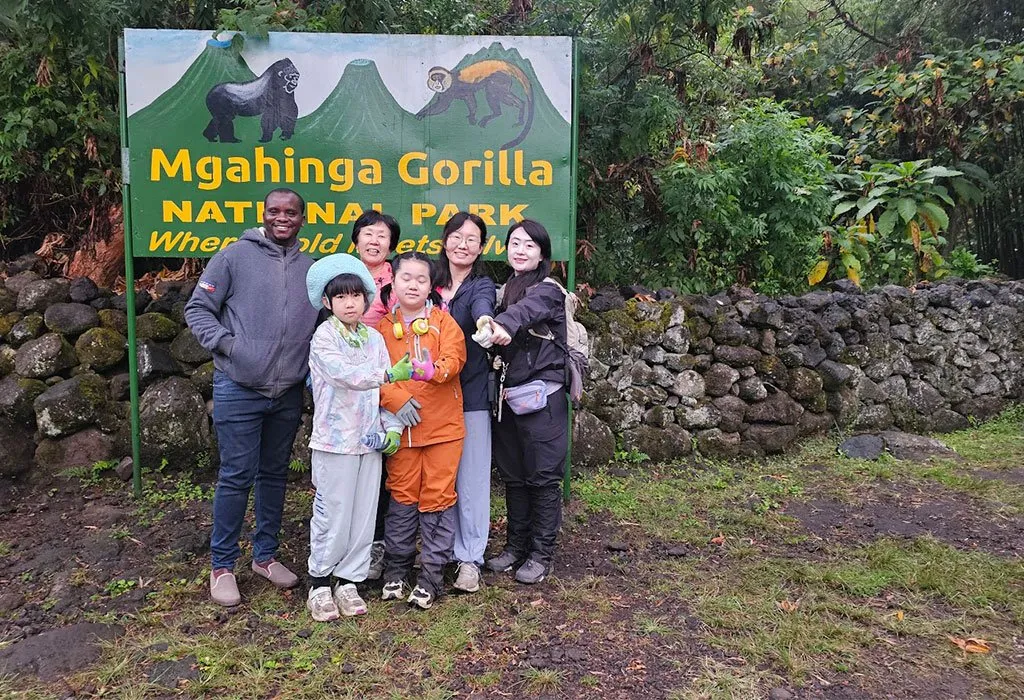 Uganda Safari Packages for Chinese
