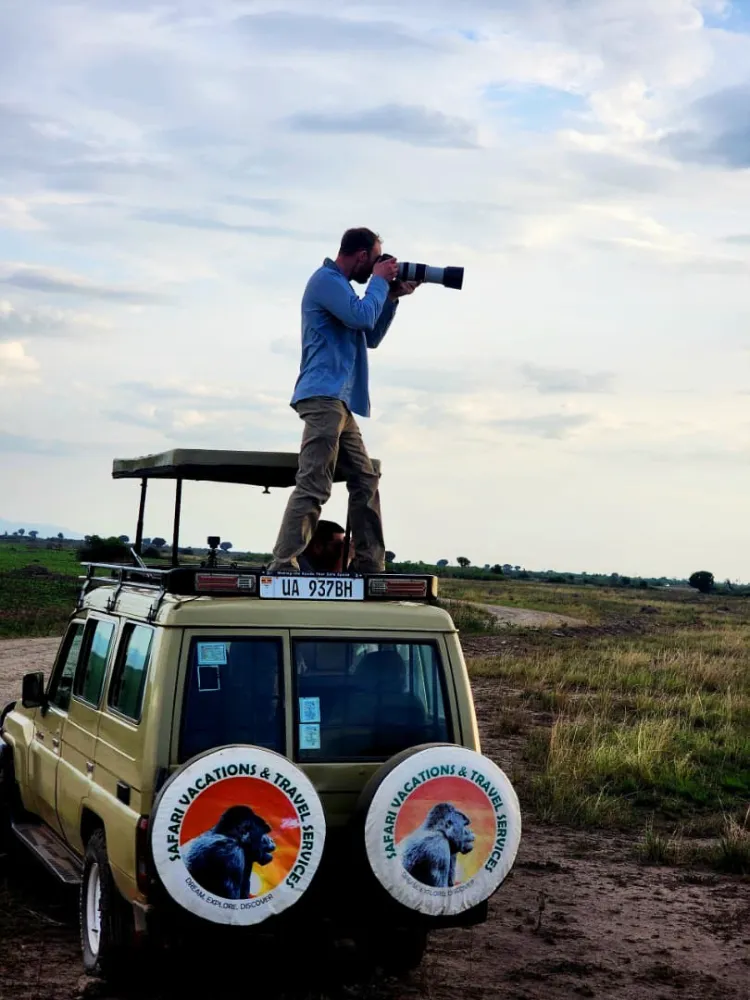 Safari Vacations and Travel 62 car hire service - safari vacations uganda